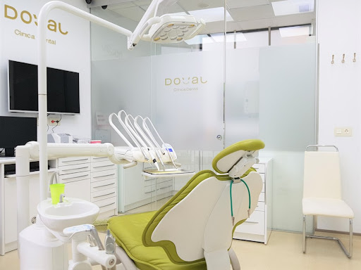 Clínica dental Doval. Odontología general e Implantes en Gijón